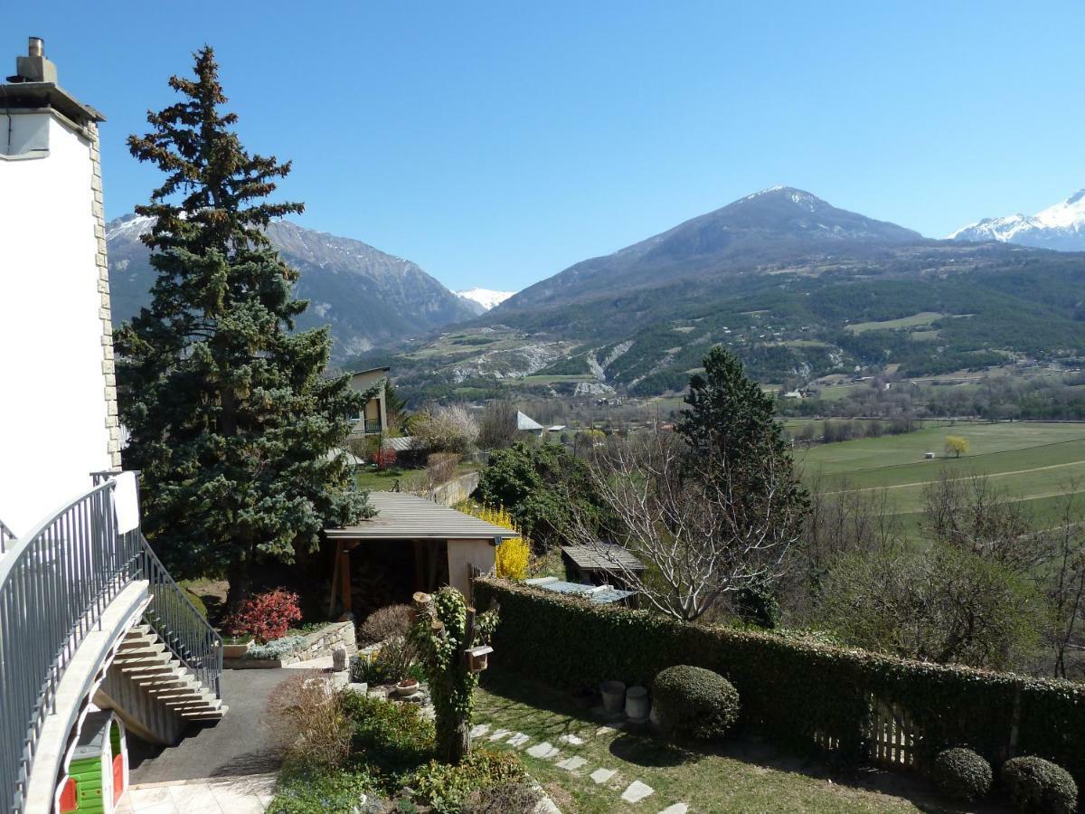 Ferienwohnung Vue Sur Les Montagnes Embrun Exterior foto